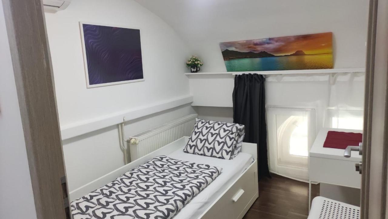 Eiffel-t45 Five Bedroom Apartmán