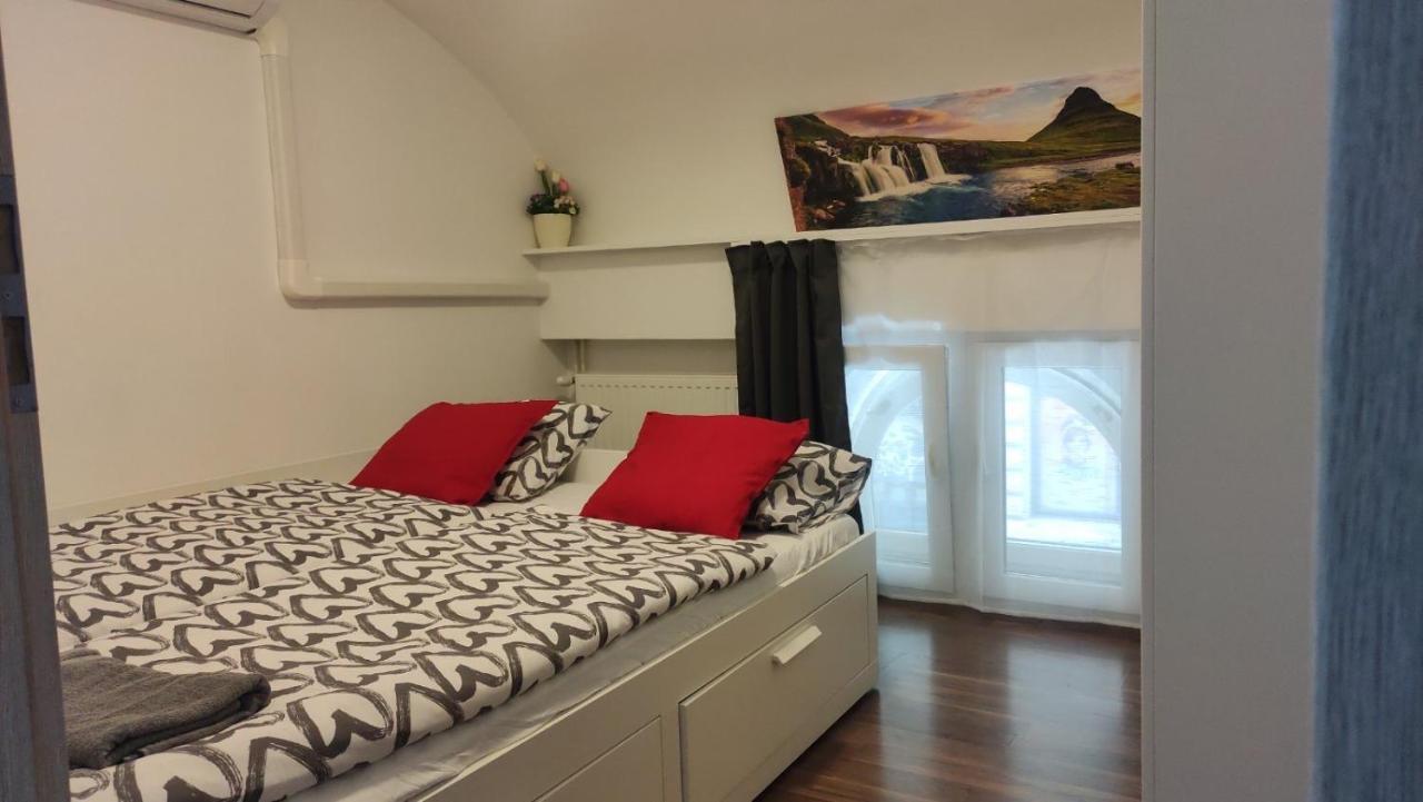 Eiffel-t45 Five Bedroom Apartament
